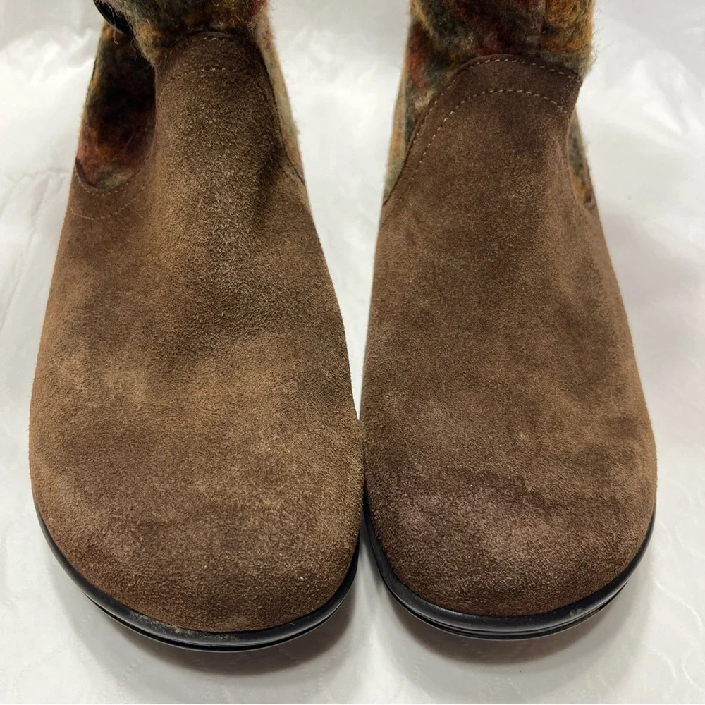 Alegria Nanook Boots Brown Suede Leather Faux Fur Lined Women Size 39 EU Cute